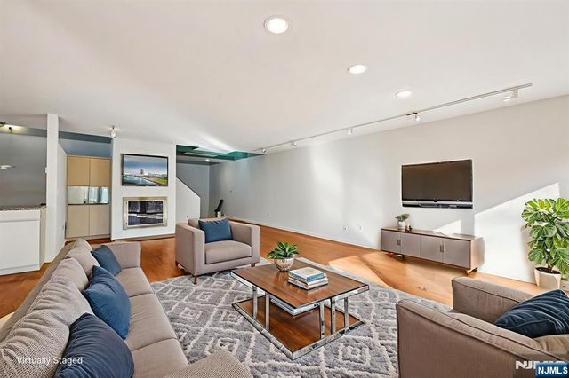 6 Old Quarry Road 4, Englewood, NJ 07631