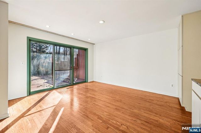 6 Old Quarry Road 4, Englewood, NJ 07631