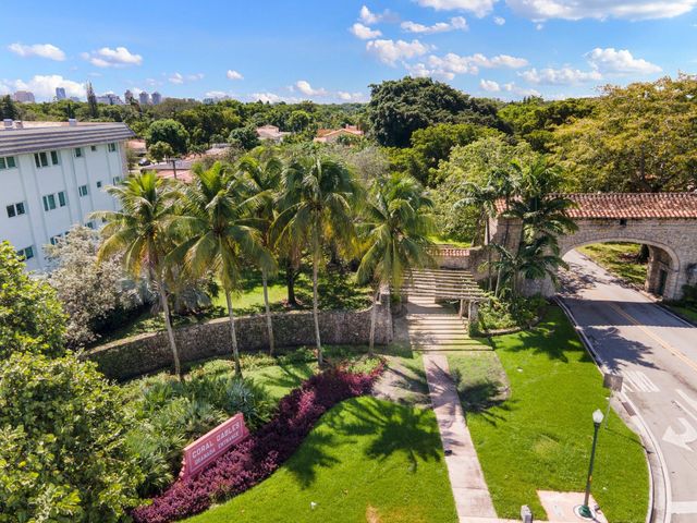 811 Capri Street, Coral Gables, FL 33134
