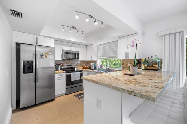 811 Capri Street, Coral Gables, FL 33134