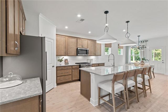 728 Mirror Lake Parkway Parkway, Villa Rica, GA 30180