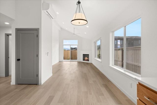 101 Gangnes Drive, Talent, OR 97540