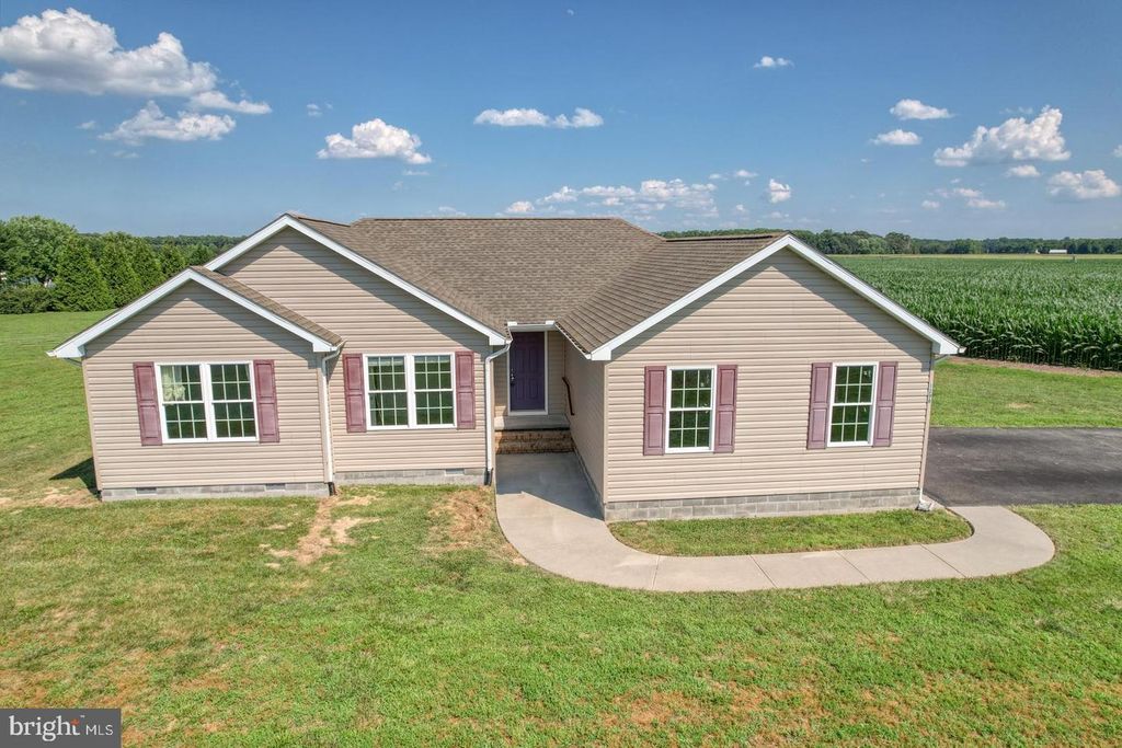 1298 WOODYARD RD, Harrington, DE 19952