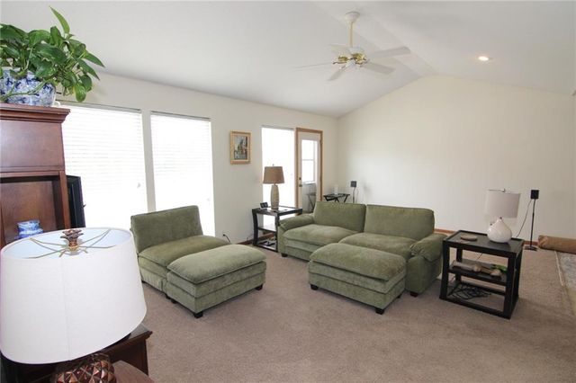5133 Woodland Drive, Shawnee, KS 66218