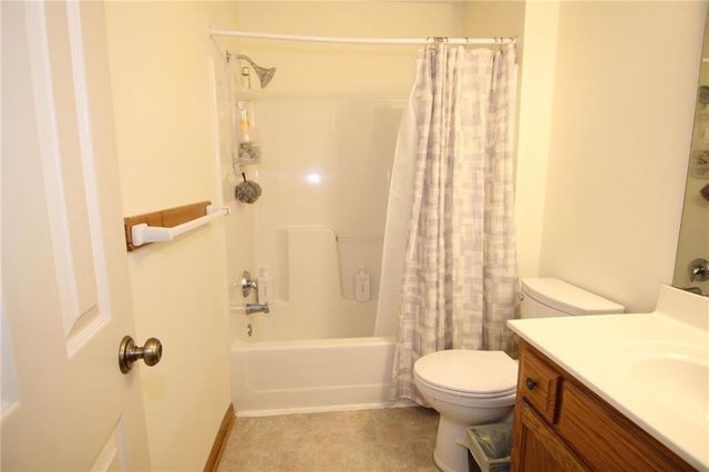5133 Woodland Drive, Shawnee, KS 66218