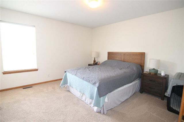5133 Woodland Drive, Shawnee, KS 66218