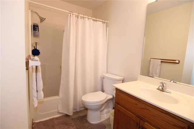 5133 Woodland Drive, Shawnee, KS 66218