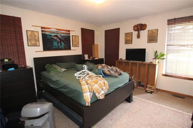 5133 Woodland Drive, Shawnee, KS 66218