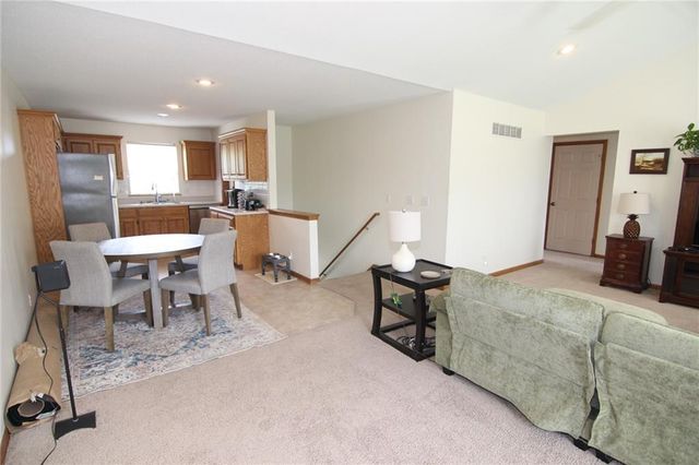 5133 Woodland Drive, Shawnee, KS 66218