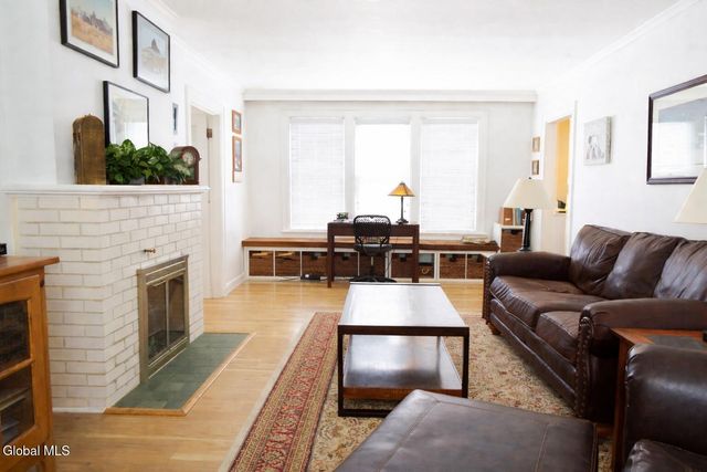 107 Oakland Avenue, Gloversville, NY 12078