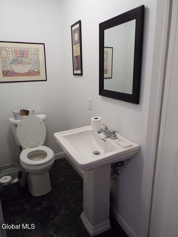 107 Oakland Avenue, Gloversville, NY 12078