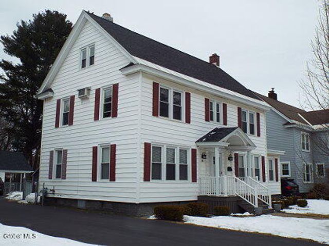 107 Oakland Avenue, Gloversville, NY 12078