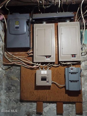 107 Oakland Avenue, Gloversville, NY 12078