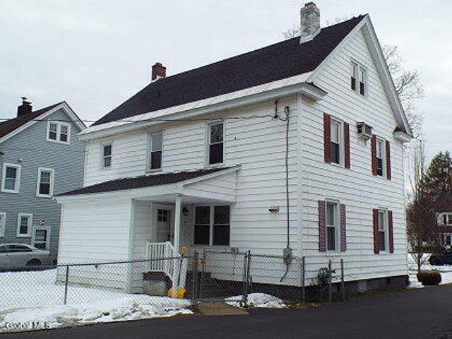 107 Oakland Avenue, Gloversville, NY 12078