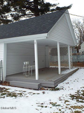 107 Oakland Avenue, Gloversville, NY 12078