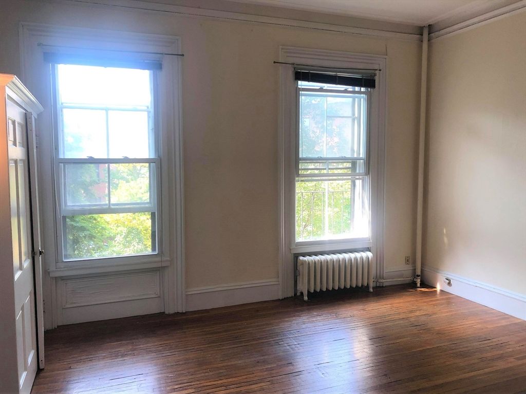 84 Charles 2, Boston, MA 02114