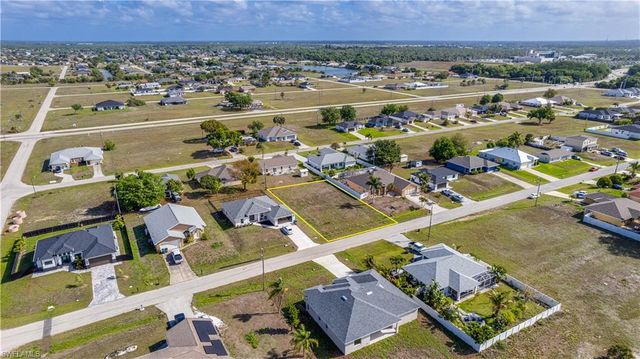 2113 NE 15th TER, Cape Coral, FL 33909