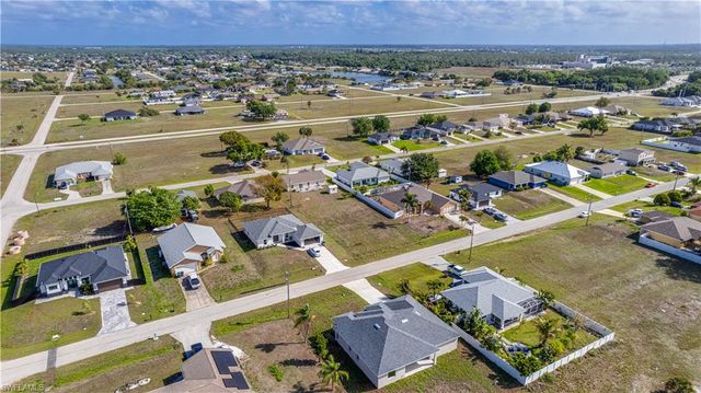 2113 NE 15th TER, Cape Coral, FL 33909