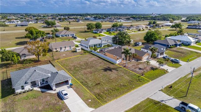 2113 NE 15th TER, Cape Coral, FL 33909