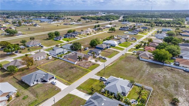 2113 NE 15th TER, Cape Coral, FL 33909