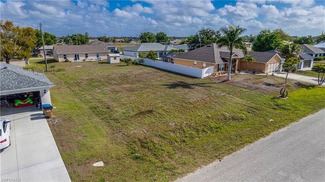 2113 NE 15th TER, Cape Coral, FL 33909