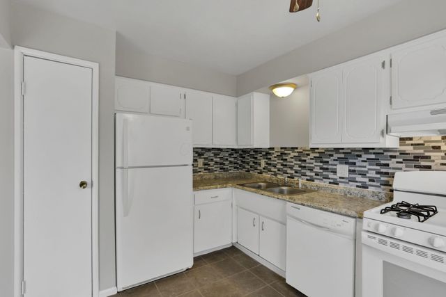 5862 Hallridge Circle, Columbus, OH 43232