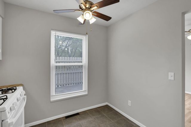 5862 Hallridge Circle, Columbus, OH 43232