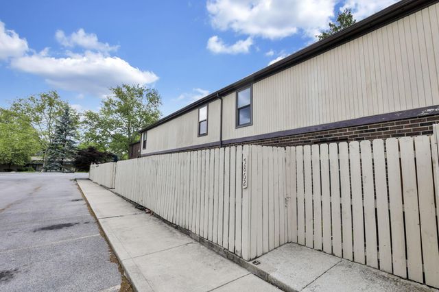 5862 Hallridge Circle, Columbus, OH 43232