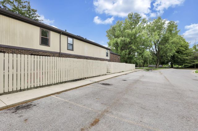 5862 Hallridge Circle, Columbus, OH 43232
