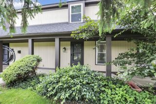 5862 Hallridge Circle, Columbus, OH 43232