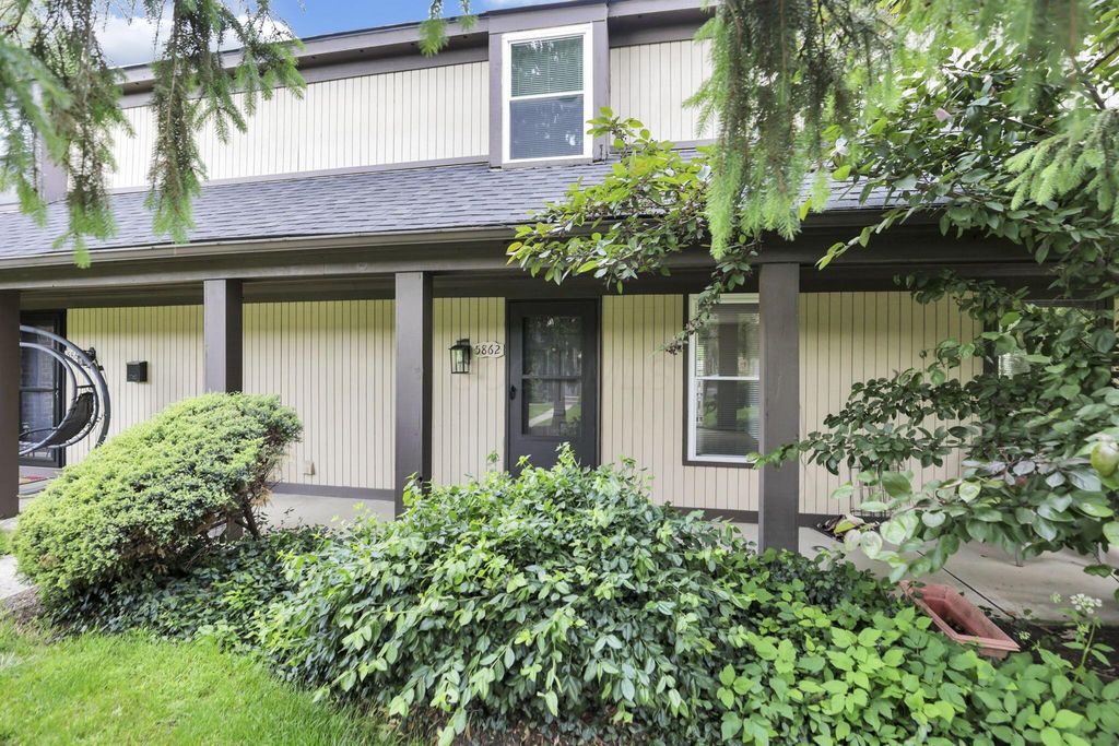 5862 Hallridge Circle, Columbus, OH 43232