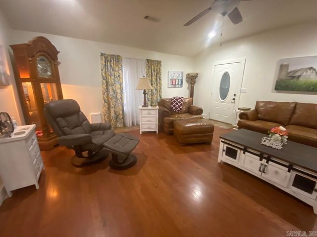 11258 Maple Grove Lane, Trumann, AR 72472