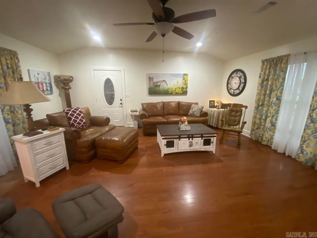 11258 Maple Grove Lane, Trumann, AR 72472