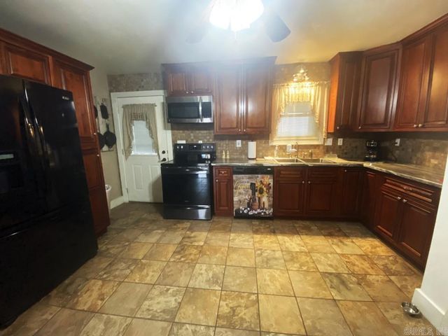 11258 Maple Grove Lane, Trumann, AR 72472