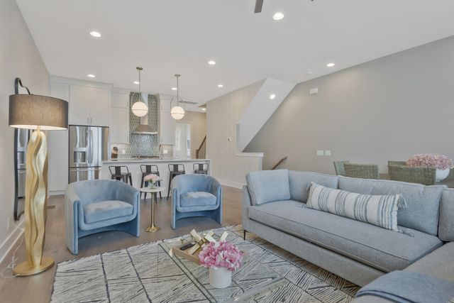 2176 Carson St Apt 3, Nashville, TN 37211