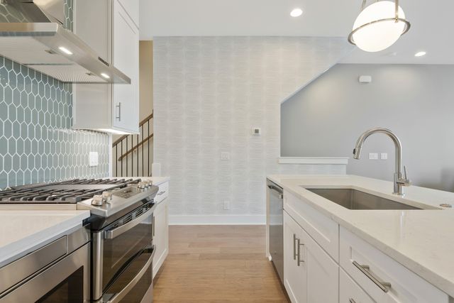 2176 Carson St Apt 3, Nashville, TN 37211