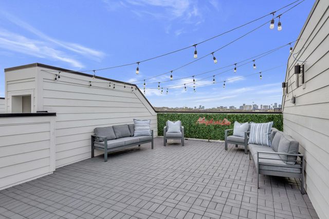 2176 Carson St Apt 3, Nashville, TN 37211