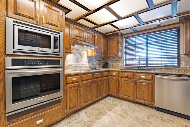 1209 Castle Creek Street, Shawnee, OK 74804