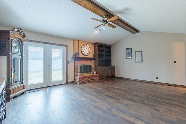 1209 Castle Creek Street, Shawnee, OK 74804