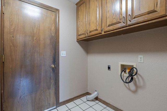 1209 Castle Creek Street, Shawnee, OK 74804