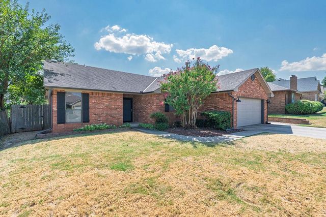 1209 Castle Creek Street, Shawnee, OK 74804