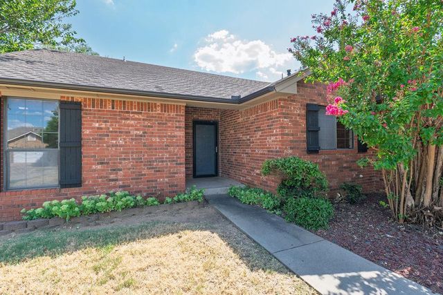 1209 Castle Creek Street, Shawnee, OK 74804