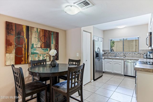 1909 N Linden Circle, Tucson, AZ 85715