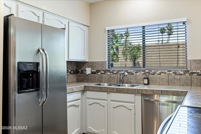 1909 N Linden Circle, Tucson, AZ 85715