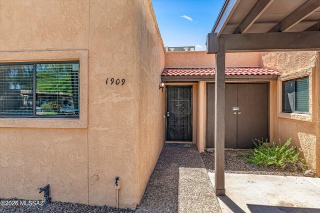 1909 N Linden Circle, Tucson, AZ 85715