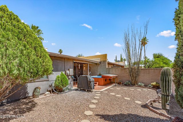 1909 N Linden Circle, Tucson, AZ 85715