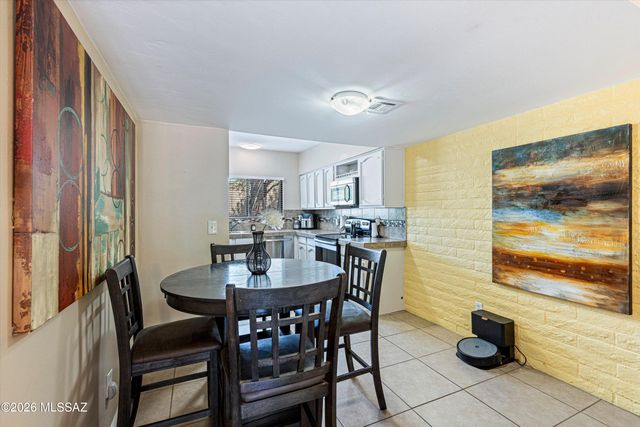 1909 N Linden Circle, Tucson, AZ 85715