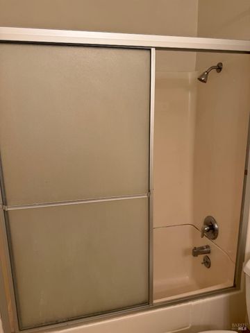 1916 Knolls Dr, Santa Rosa, CA 95405