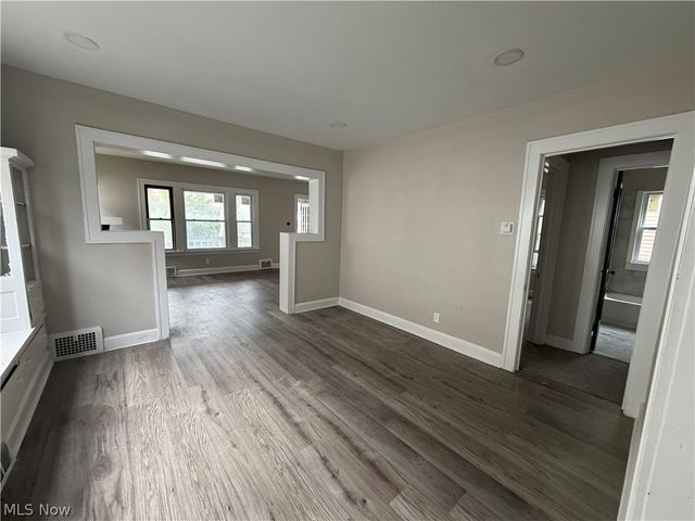 15317 Shiloh Road, Cleveland, OH 44110