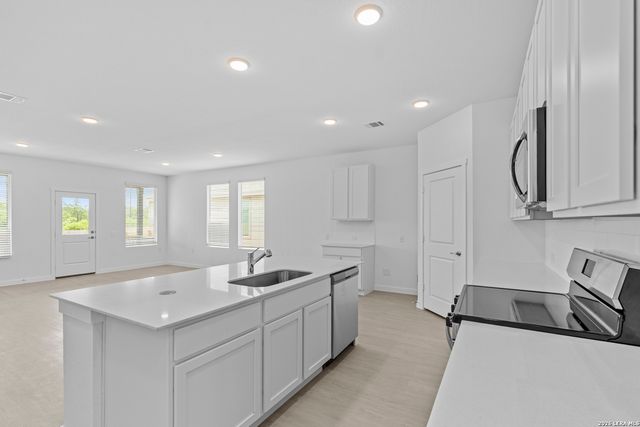518 Lew Pass, San Antonio, TX 78221